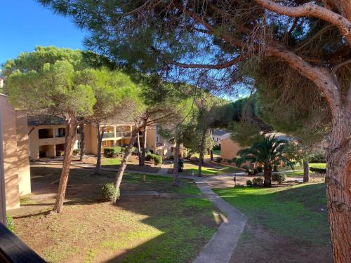 Valescure Apartamento | Appartement calme et tranquilité