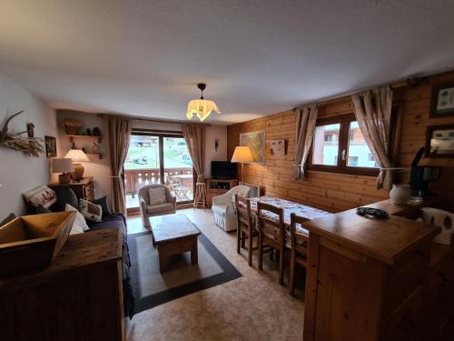 Areches Apartamento | Appartement chaleureux, 6 personnes, 3 chambres - MER05