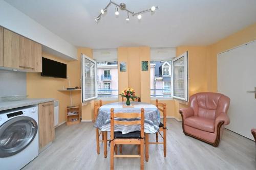 Cauterets Apartamento | Appartement chaleureux à Cauterets - 35 m² - Casier à skis
