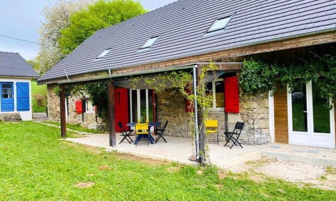 Orgnac-sur-Vezere Apartamento | Appartement charmant Orgnac-sur-Vézère avec jardin et parking