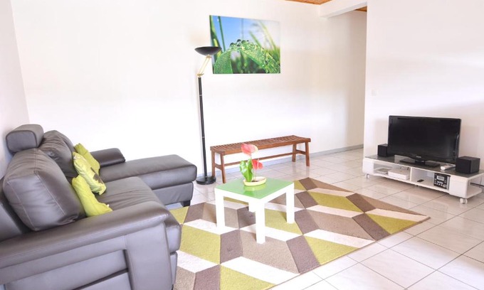 Tartane Apartamento | Appartement charmant a La Trinite avec jardin clos 55 m²