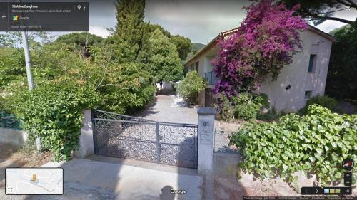Cavalaire-sur-Mer Apartamento | Appartement classé 3 étoiles au 1er étage d'une maison avec jardin dans un quartier calme