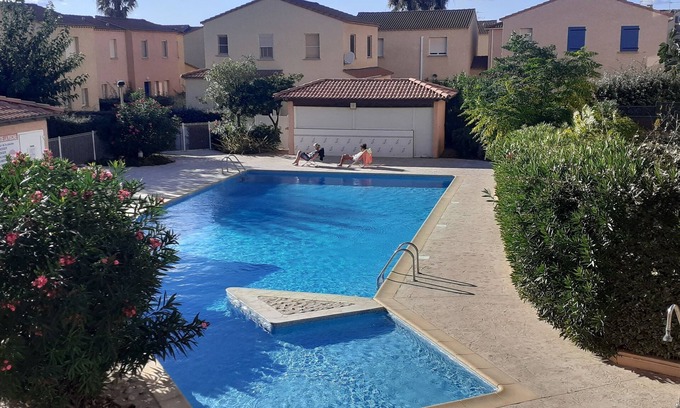 Valras-Plage Apartamento | Appartement Climatisé Face à la Plage Avec Piscine Surveillée