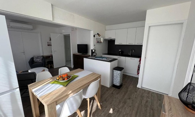 Le Barcares Apartamento | Appartement Climatisé T3 avec Piscine, Proche Plage et Commerces - Le Barcarès - FR-1-81-573