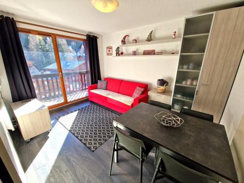 Valfrejus Apartamento | Appartement cocooning 4/6 pers, coeur station, proche pistes et commodités - FR-1-265-190