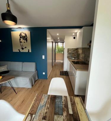 Balaruc-les-Bains Apartamento | Appartement cosy avec piscine