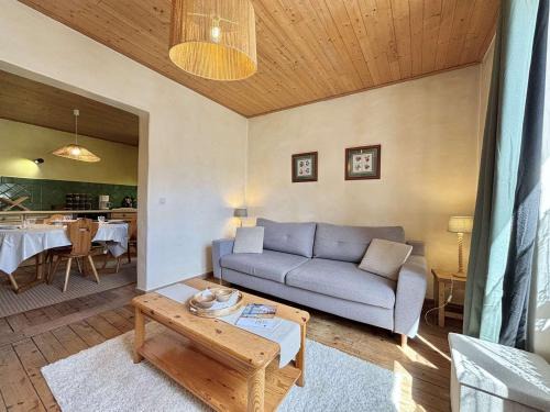 Praz-sur-Arly Apartamento | Appartement cosy à Praz-Sur-Arly, proche pistes de ski, centre, parking, 2 étoiles, pour 4 pers. - FR-1-603-6