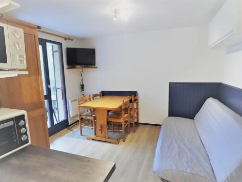 Areches Apartamento | Appartement cosy 2 étoiles avec balcon et piscine – Idéal pour 4/5 pers. proche station de ski - FR-1-342-250
