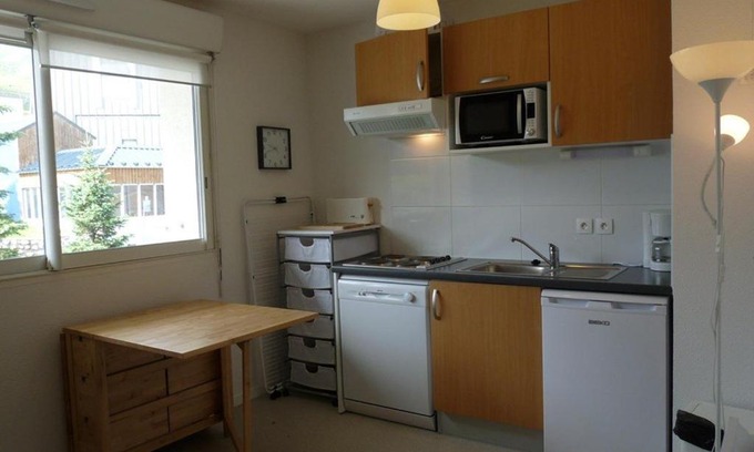 Arette Apartamento | Appartement cosy 4 pers. sur les pistes, parking gratuit, casier à skis, lave-vaisselle, lave-linge - FR-1-602-47