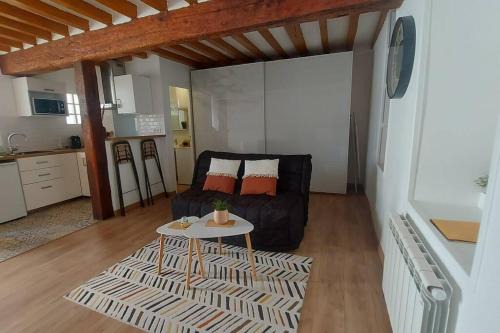 Auvers-sur-Oise Apartamento | Appartement cosy au coeur d'Auvers-Sur-Oise