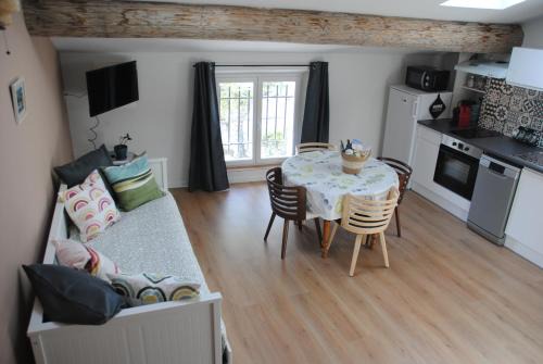 Malaucene Apartamento | Appartement cosy au deuxième étage