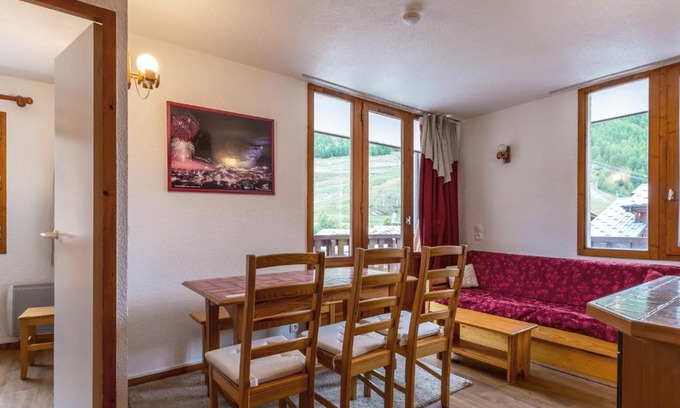 Val-d'Isere Apartamento | Appartement cosy avec wifi et parking - Pied des pistes, proche village enfants - FR-1-694-140