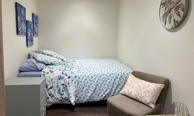 Stains Apartamento | Appartement Cosy Bien Situé Maison Bleu