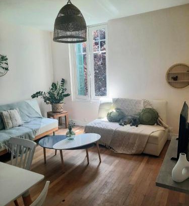 Ainay-le-Chateau Apartamento | Appartement cosy 70 m2 tout confort 4 personnes