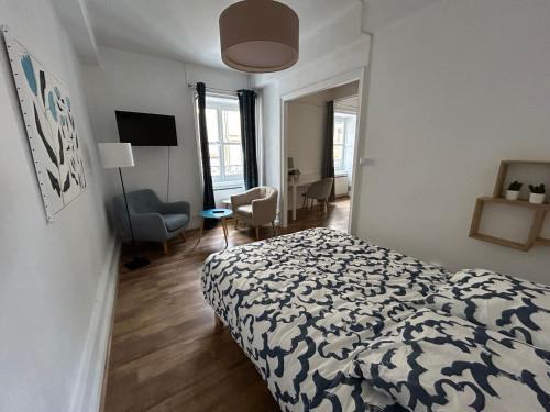 Thizy-les-Bourgs Apartamento | Appartement Cosy Charme Ancien