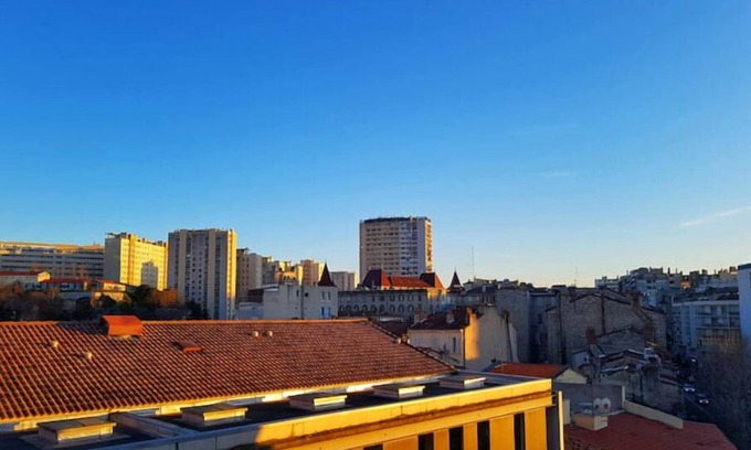 La Villette Apartamento | Appartement Cosy Près des Terrasses du Port