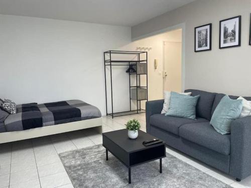 Le Bourget Apartamento | Appartement Cosy Proche de Paris-Wi-FI