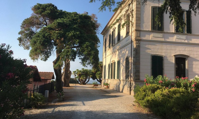 Marciana Apartamento | Appartement Dans Propriété Historique, Avec un Parc Avec Piscine