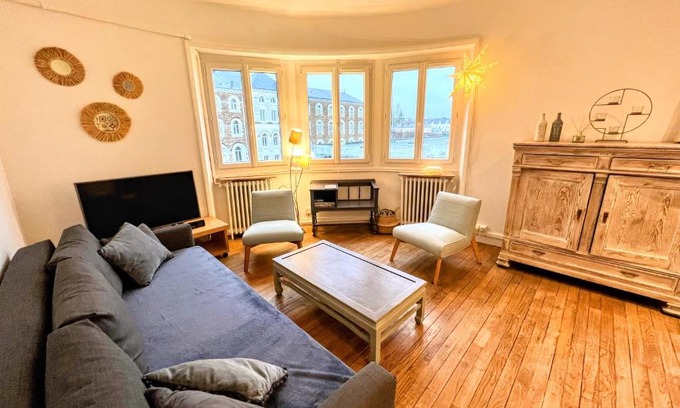 Waldeck-Sully Apartamento | Appartement de Charme de 75m², Lumineux et Calme