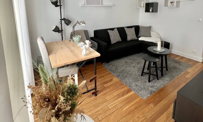 Quartier des Grandes-Carrieres Apartamento | Appartement de Charme, Montmartre 4P