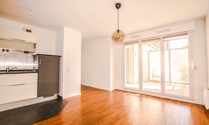 Bois-Colombes Apartamento | Appartement de Standing à 10 de Paris Centre Saint Lazare et la Défense