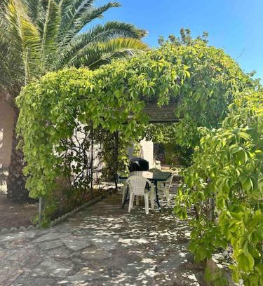 Aregno Apartamento | Appartement en rez de villa
