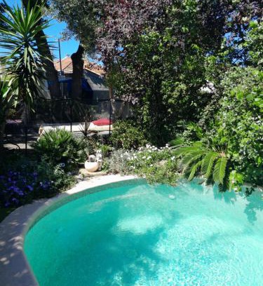 Mazargues Casa | APPARTEMENT EN SOUS SOL DE VILLA avec accès jardin et piscine