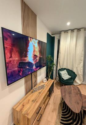 Centre-Ville Apartamento | Appartement entier rénové Pontoise centre