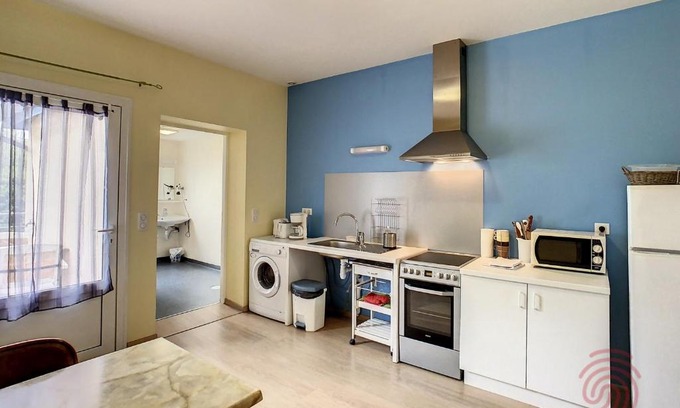 Lamalou-les-Bains Apartamento | Appartement F2 climatisé avec terrasse et parking, proche des Thermes et du centre - Lamalou les Bains - FR-1-451-164