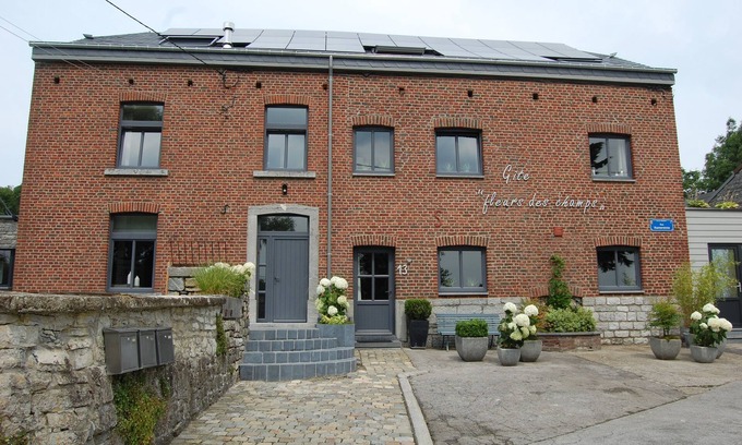 Rochefort Apartamento | Appartement Fleurs des champs