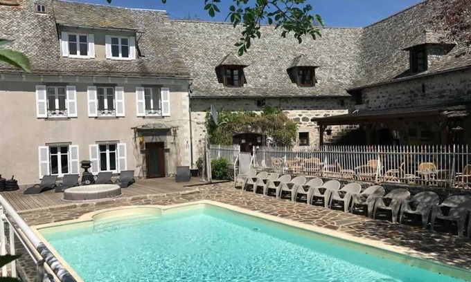 Banes Apartamento | Appartement 3 étoiles - Piscine - ccagief