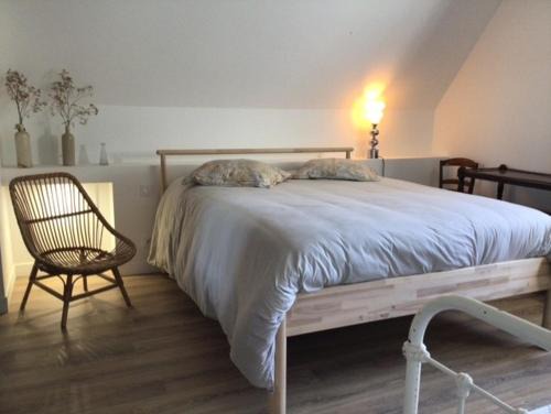 Chavagnes-en-Paillers Apartamento | Appartement privatif étage maison - 2 chambres - 5 couchages - Jardin