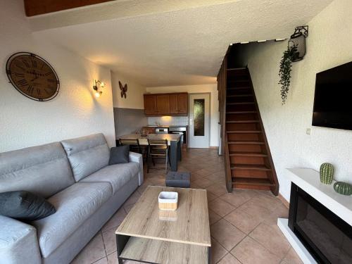 Correncon-en-Vercors Apartamento | Appartement T2 cabine + mezzanine, entièrement refait, à Corrençon en Vercors, proche pistes de ski - FR-1-761-40