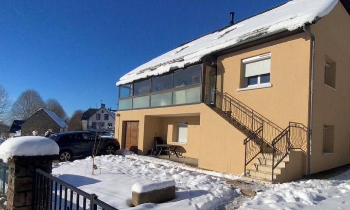 La Tour-dʼAuvergne Apartamento | Appartement au Bord du lac 2 Chambres, Plein Pied Avec Terrasse
