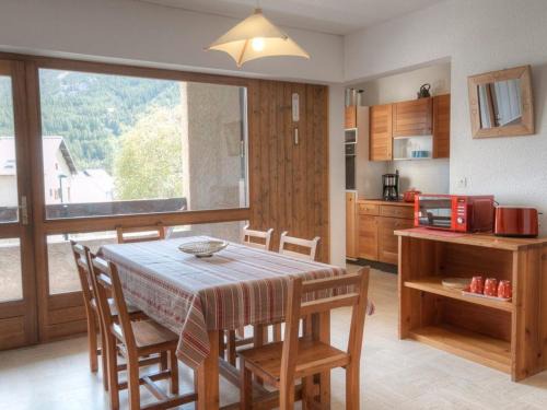 Monetier-les-Bains Apartamento | Appartement lumineux 2 pièces + coin montagne, 6 couchages, proche commerces et pistes - Monêtier-les-Bains - FR-1-330F-32