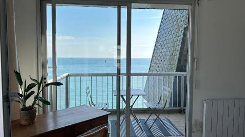 Saint-Quay-Portrieux Apartamento | Appartement pied dans l'eau - La Comtesse