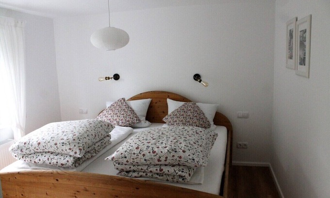 Felsberg Apartamento | Apartamento-De Lujo-Baño privado con bañera-Vista al campo