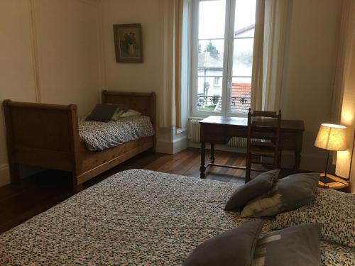 Toul Apartamento | Appartement historique avec 4 chambres, parking, à proximité des attractions à Toul - FR-1-584-114