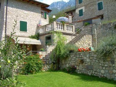 Castelletto Apartamento | Appartement In Brenzone Sul Garda Mit Grill, Garten Und Terrasse Und Seeblick