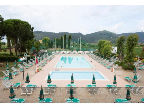 Luni Mare Apartamento | Appartement in Luni mit Pool