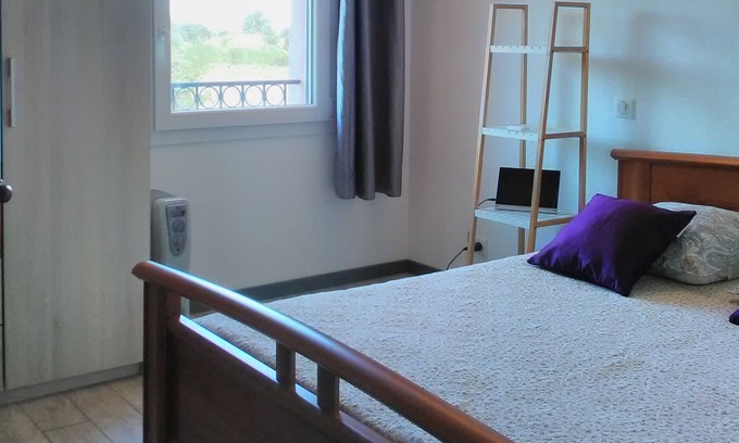 Alleins Apartamento | Appartement Indépendant Dans Villa en Provence