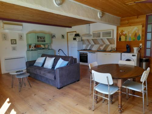 Cadalen Apartamento | Appartement individuel rez de jardin 3 a 5 personnes proche Albi