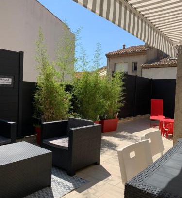 Gruissan Apartamento | Appartement la corde a linge Gruissan village avec terrasses