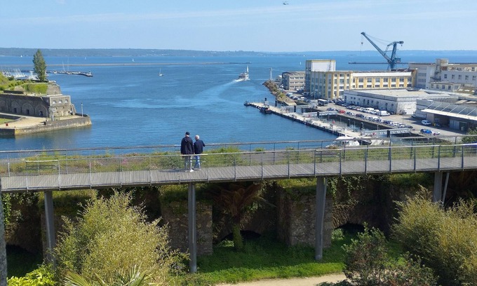 Rive Droite Apartamento | Appartement la Pérouse sea and castle view