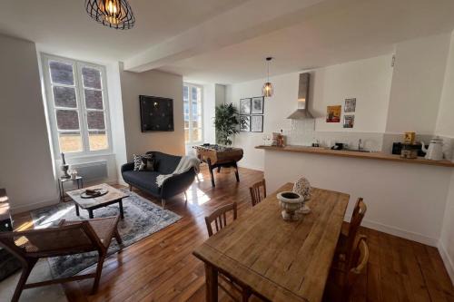 Mortagne-au-Perche Apartamento | Appartement Les Reflets du Tournesol