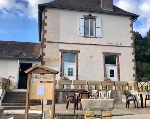 Perrigny-sur-Loire Apartamento | Appartement Les Bons Vivants au coeur de Perrigny