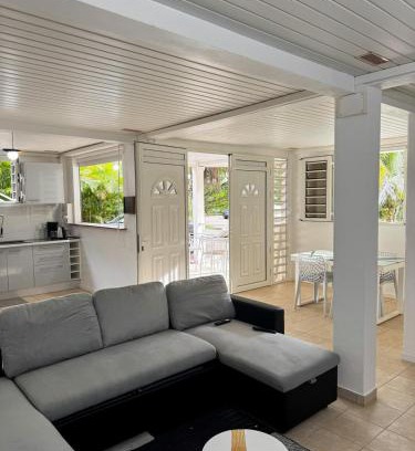 Le Lamentin Apartamento | Appartement lilas