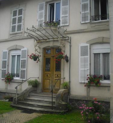Forges-les-Bains Apartamento | Appartement logis balnéen