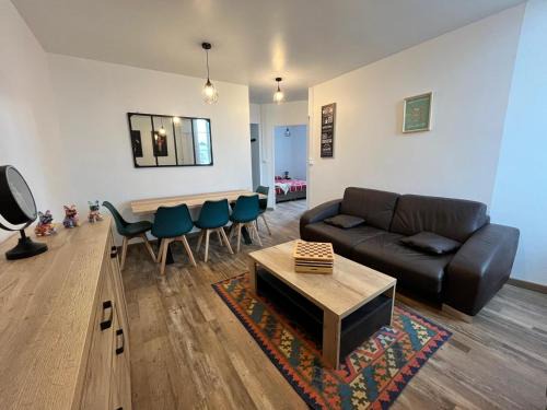 Quartier du Casino Apartamento | Appartement lumineux 2 ch, proche plage & commerces - FR-1-706-31