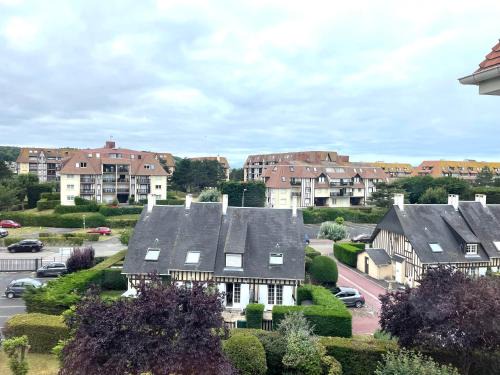 Villers-sur-Mer Apartamento | Appartement lumineux proche plage avec balcon - FR-1-712-97